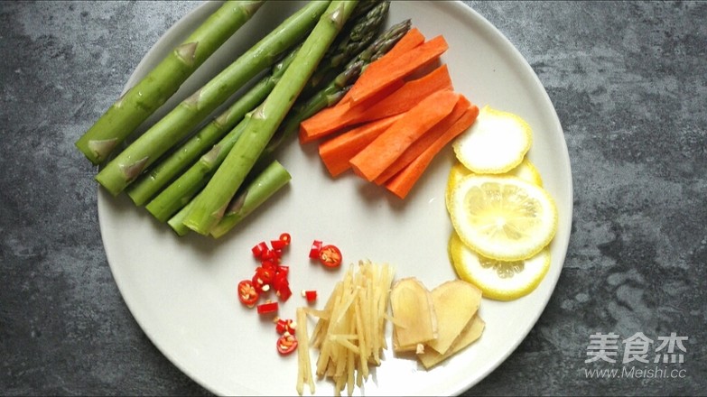 Thai Steamed Fish with Lime recipe