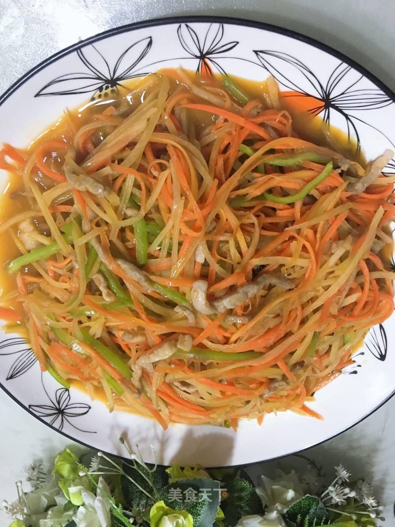 Stir-fried Pork with Three Shreds recipe