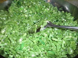 Noodles with Beans and Eggs recipe