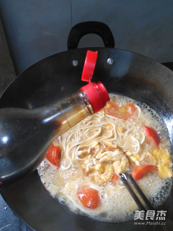 Tomato and Egg Noodles recipe