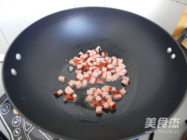 Ham, Green Pepper, Spicy Black Bean Sauce Noodles recipe