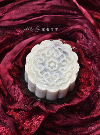 Cranberry Snowy Mooncakes recipe