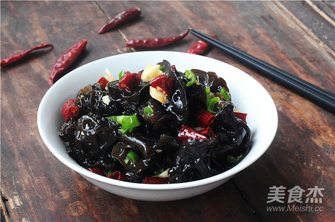 Vinegar Mixed Black Fungus recipe