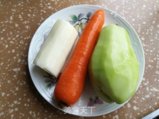 Stir-fried Chayote with Carrots and Yam recipe