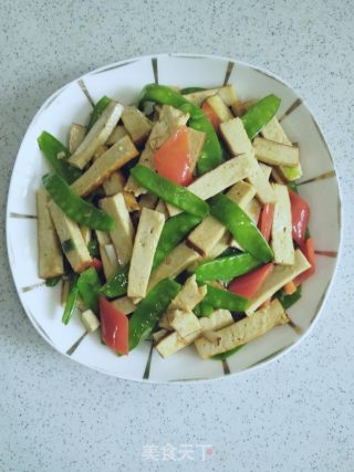 Fried Chicken with Tofu and Snow Peas recipe