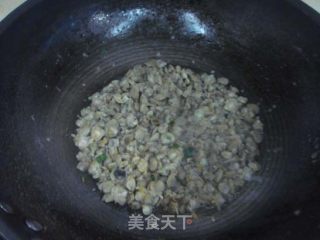 Scrambled Eggs with Clams recipe