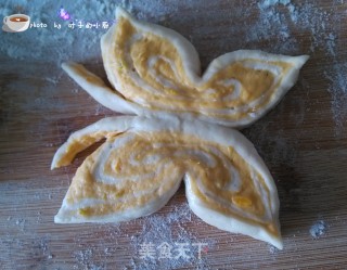 Two-color Butterfly Steamed Buns recipe