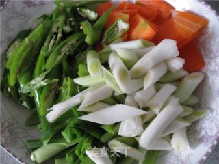 Stir-fried Lamb with Garlic and White recipe