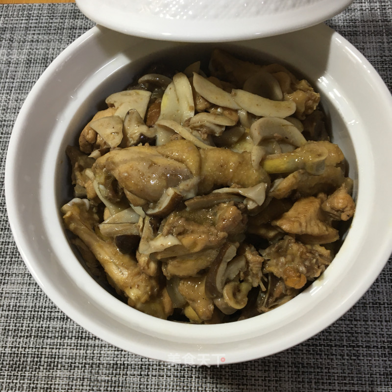 Stewed Chicken Nuggets with Matsutake recipe