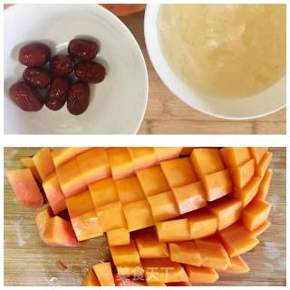 Papaya and Tremella Sweet Soup recipe