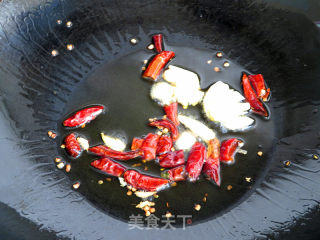 Appetizing Hot and Sour Watermelon Rind recipe