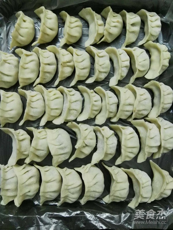 Mushroom and Fungus Meat Dumplings recipe