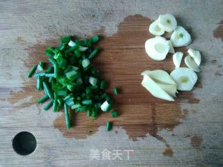 Stir-fried Chicken with Chestnuts recipe