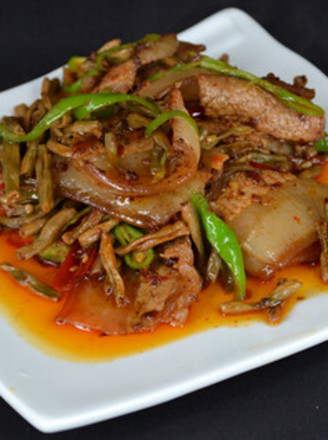 Twice-cooked Pork with Dried Cowpea recipe