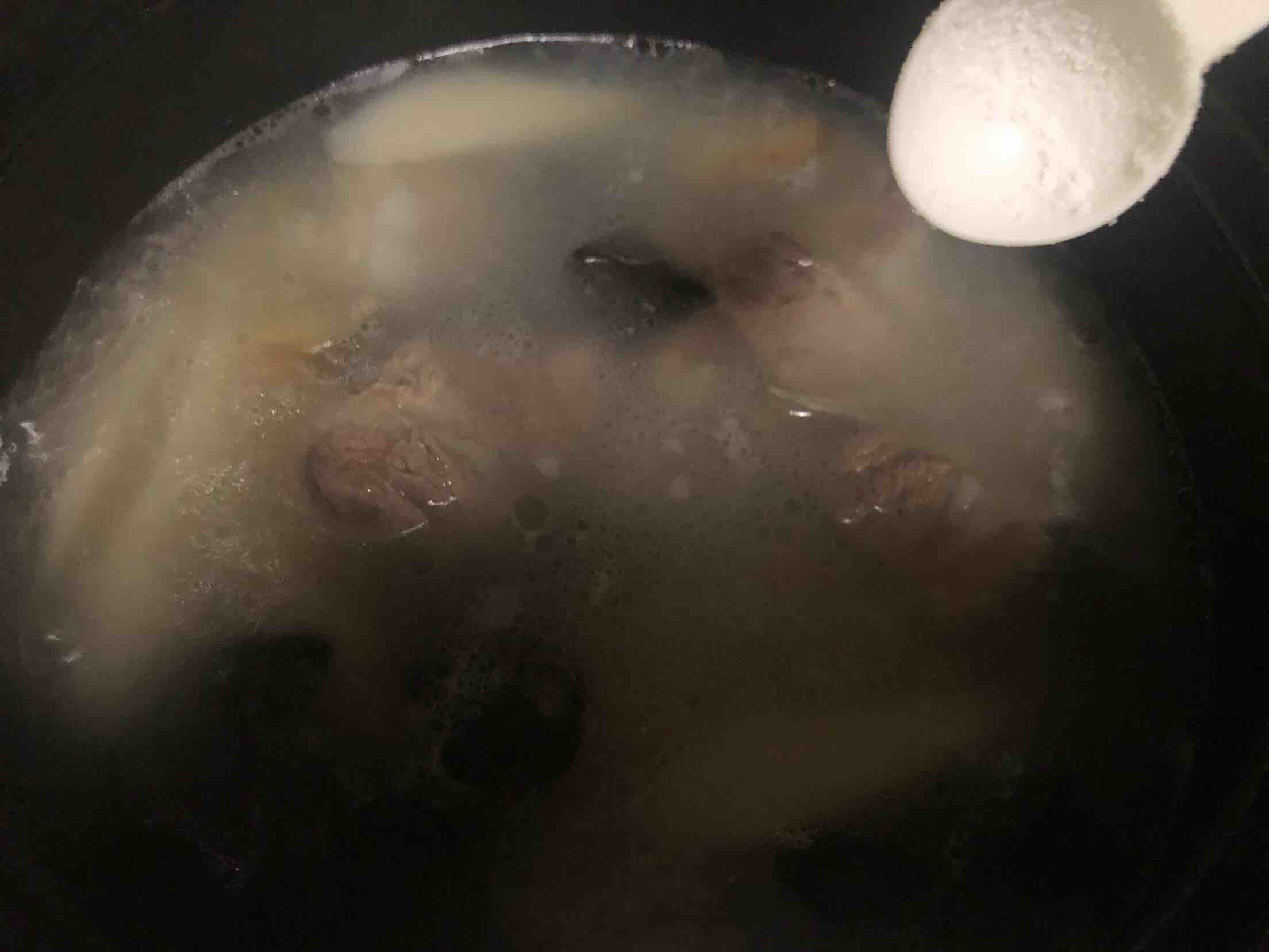 Yam and Fungus Pork Ribs Soup recipe