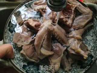 【stewed Pigeon with Tea Tree Mushroom】 recipe