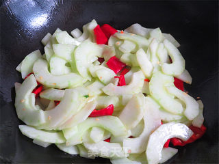 Vegetarian Stir-fried Hot and Sour Vegetable Melon recipe