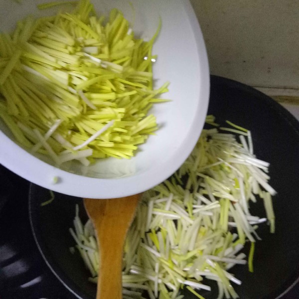 Stir-fried Garlic recipe