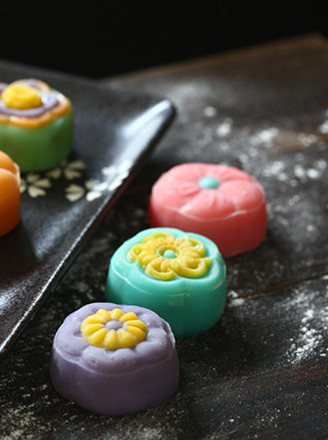 Colorful Three-dimensional Moon Cakes recipe