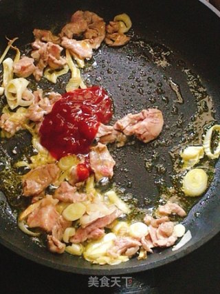 Noodle Soup with Tomato Sauce and Pork Slices recipe