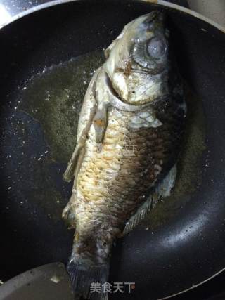 Crucian Carp Egg Soup recipe