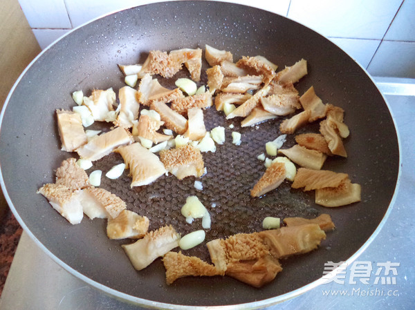 Stir-fried String Beans with Tripe recipe