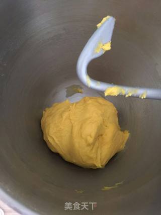 Pumpkin Meal Buns recipe