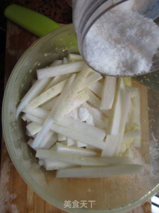 Hot and Sour Radish Sticks recipe