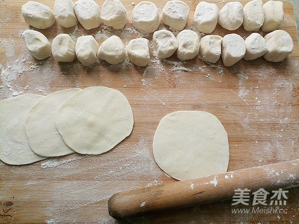 Rose Steamed Dumplings recipe