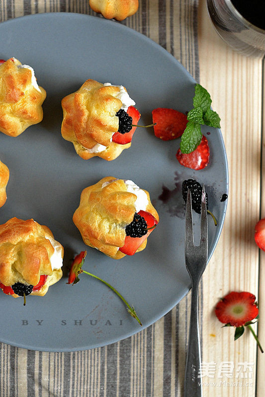 Fruit Cream Puffs recipe