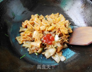 Stir-fried Pork Belly with Spicy Cabbage recipe