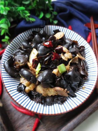 Stir-fried Twice Cooked Pork with Fungus recipe