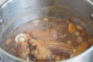 Fortune Pork Knuckles——a Big Dish that Must be Eaten at The Banquet of The New Year's Eve recipe