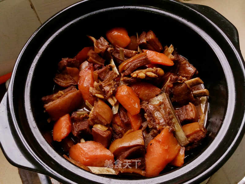 Lamb Chops in Casserole and Braised Carrots recipe