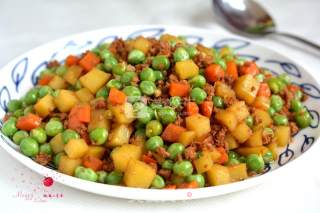 Stir-fried Three Diced Minced Meat recipe