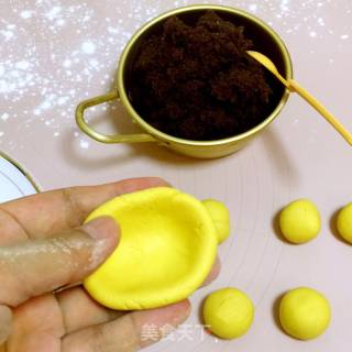 Homemade Pumpkin Pie with Bean Paste recipe