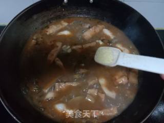 Sauerkraut Fish Nuggets with Vermicelli recipe