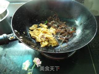 Fried Noodles with Fungus and Egg recipe