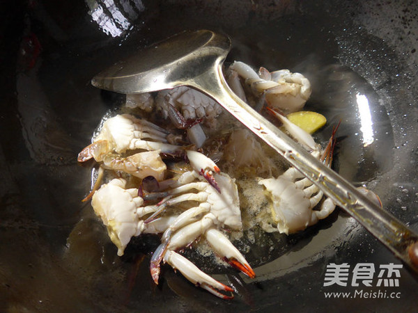 Fried Crab with Kimchi recipe