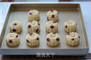 Taoshan Purple Sweet Potato Mooncake recipe