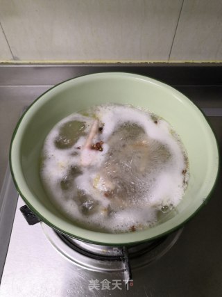 Chicken Feet with Lemon Wild Pepper recipe