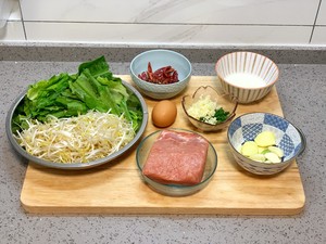 Boiled Pork Slices with Super Rice recipe