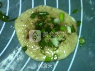 Salt and Pepper Scallion Rose Roll recipe