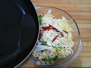 Cabbage Heart Mixed with Bean Shreds recipe