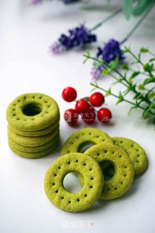 #aca烤明星大赛# Spinach Biscuit Ring (very Suitable for Baby's Teething Biscuits) recipe