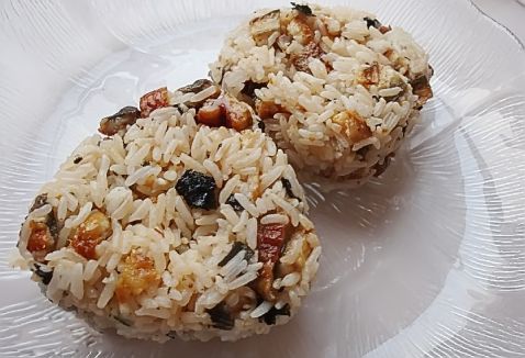 Eel and Seaweed Rice Ball recipe