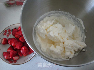 #四session Baking Contest and is Love to Eat Festival# Strawberry Filled Milk Bread recipe