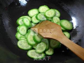 Stir-fried Pork with Salt and Small Cucumber recipe