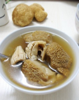 Hericium and Cuttlefish Stomach Soup recipe