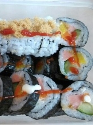 Homemade Delicious Home-cooked Sushi